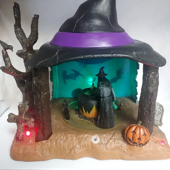 Rare Studio Eluceo Hunted Lighted Witch House...